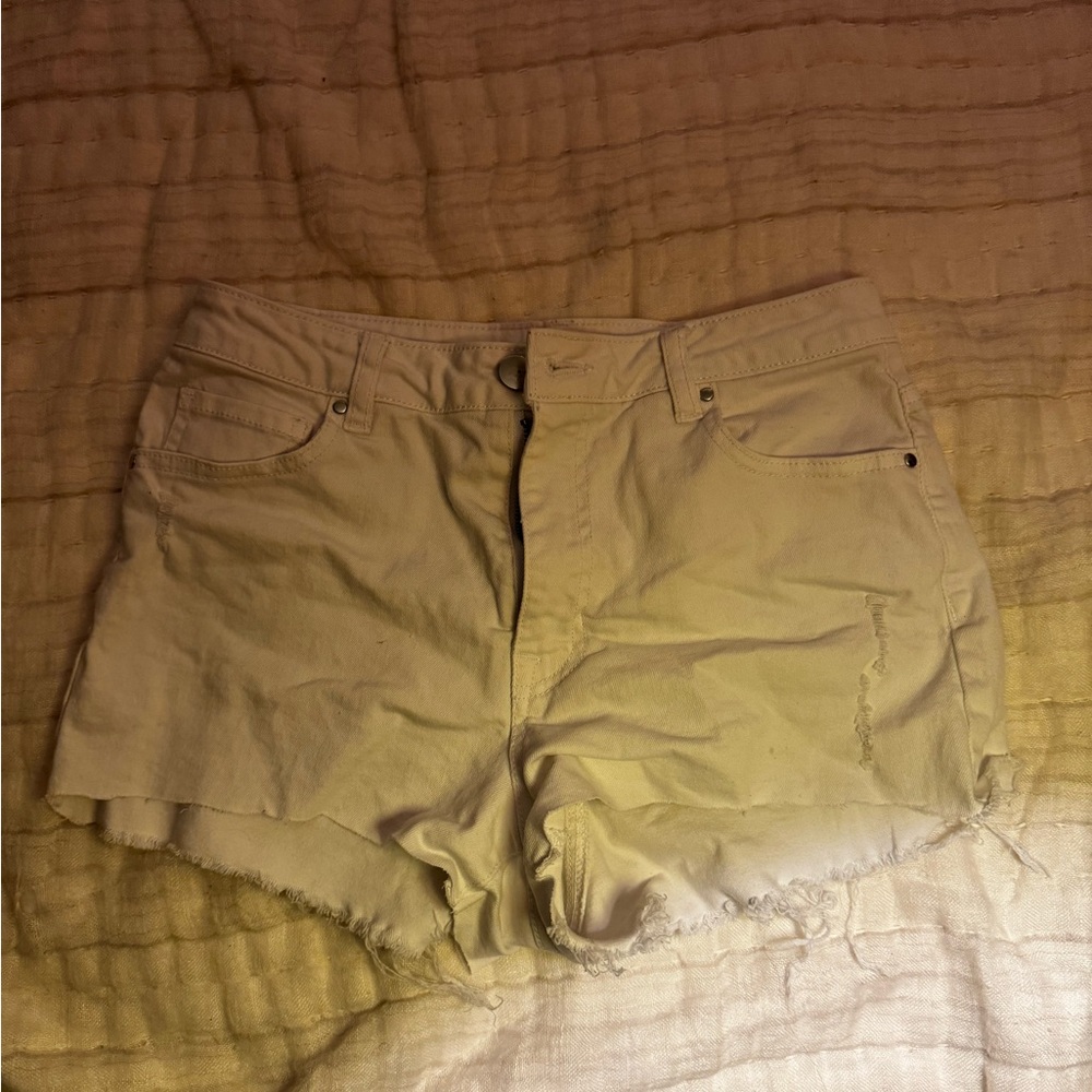 white jean shorts